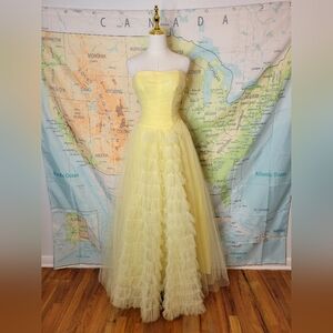 Vintage 1950s Yellow Tulle Strapless Full- Length Prom Dress By Will Steinman